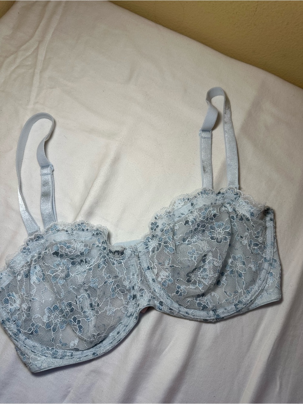 Victoria's Secret Light Blue Lace Underwire Bra